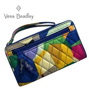 Vera Bradley Pop Art Wristlet‎